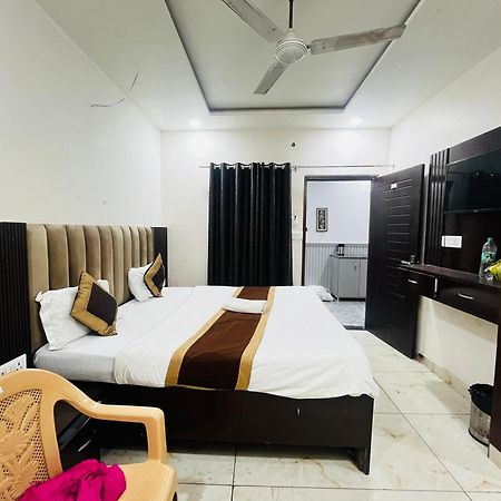 Hotel Green Apple Bareilly Eksteriør bilde