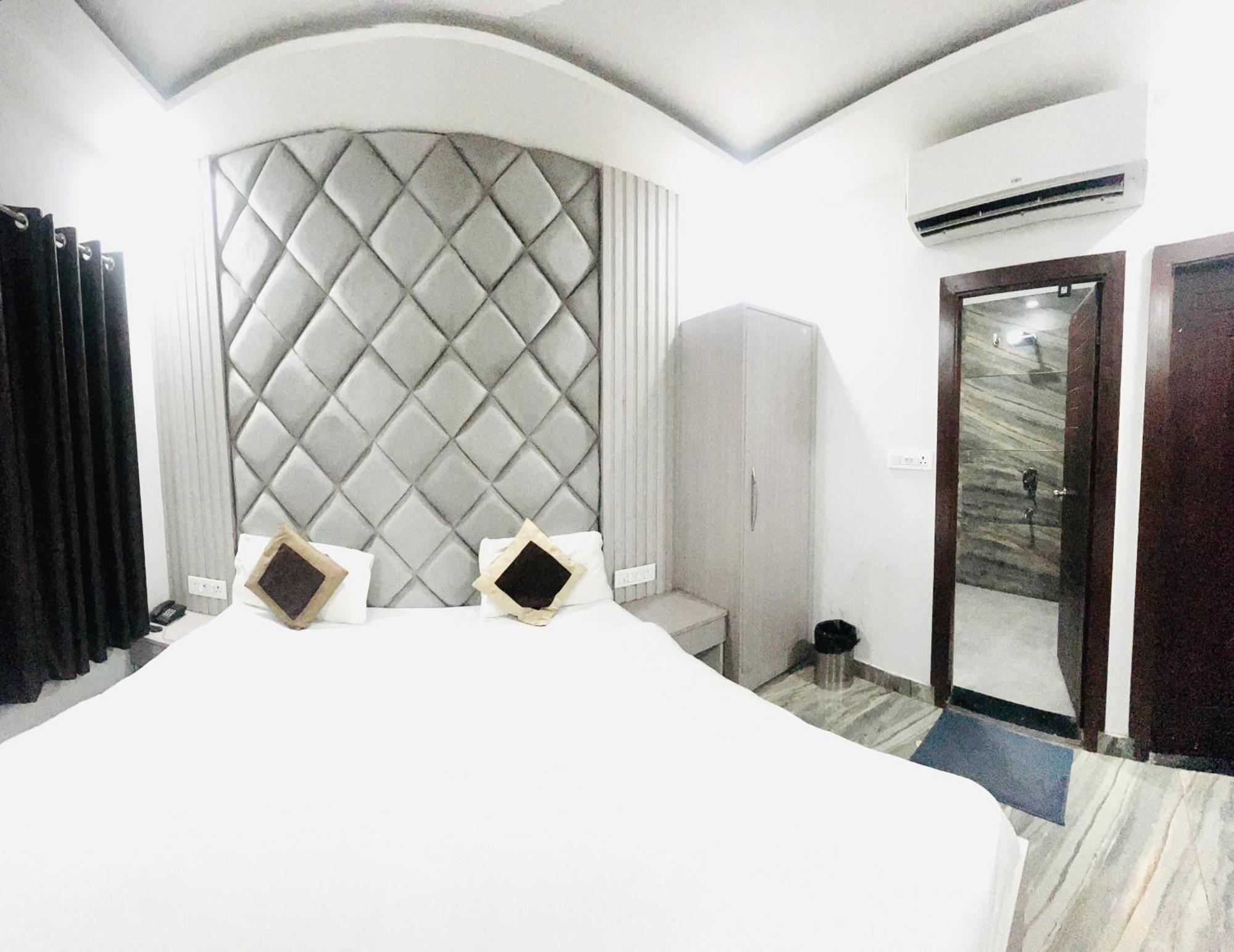Hotel Green Apple Bareilly Eksteriør bilde