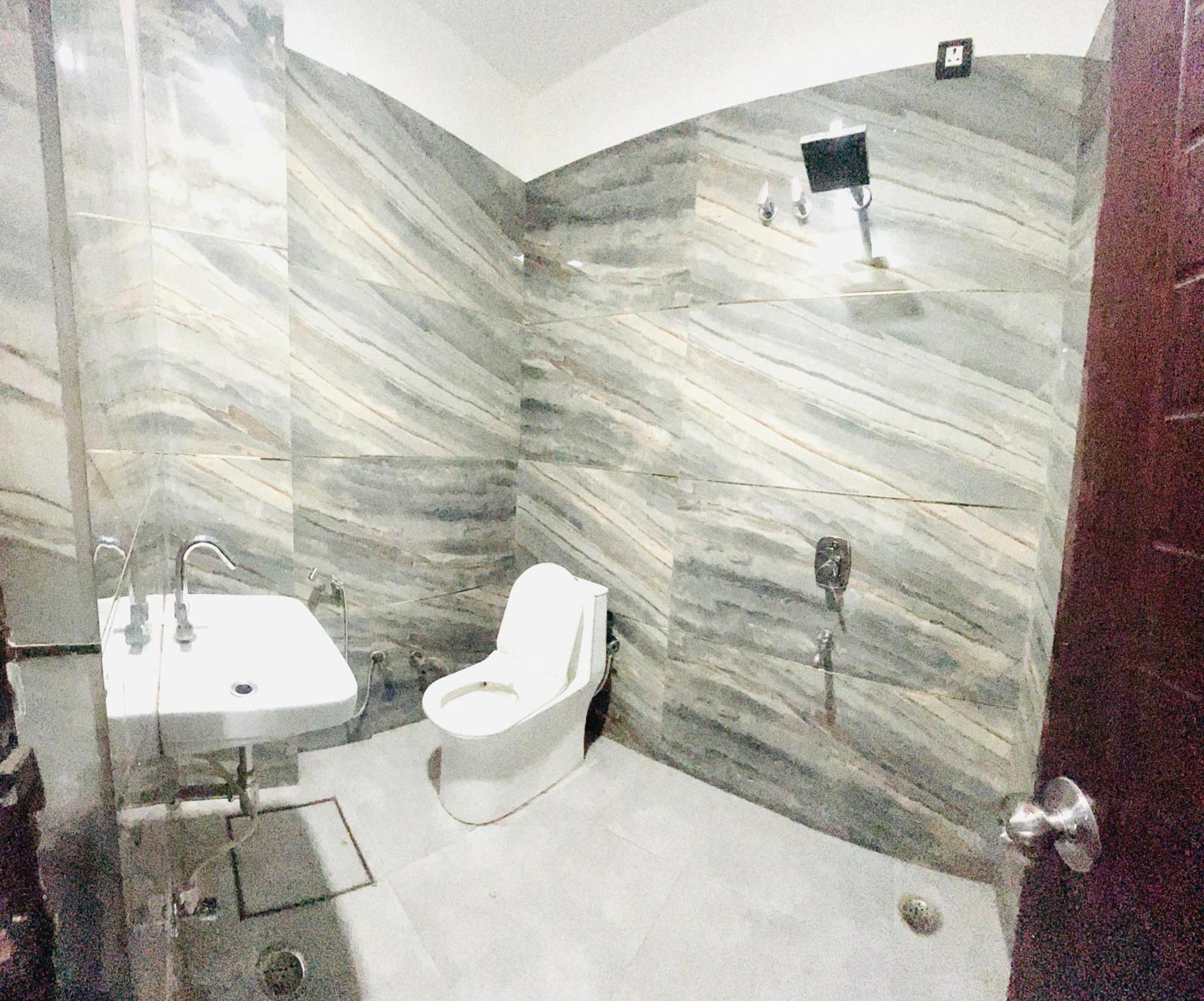 Hotel Green Apple Bareilly Eksteriør bilde